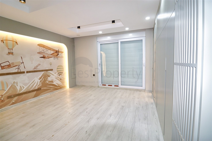 5+1 villa in Doshemealti - Antalya area 
