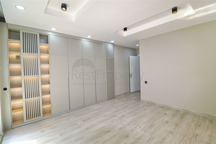 5+1 villa in Doshemealti - Antalya area 