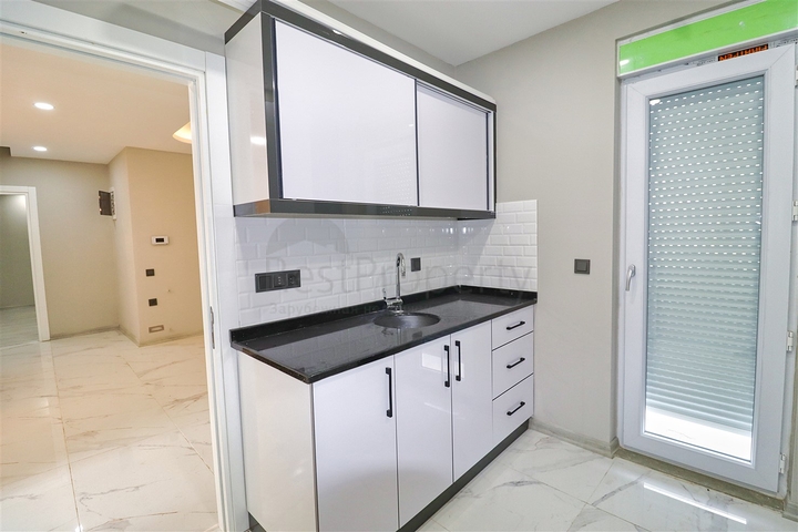 5+1 villa in Doshemealti - Antalya area 