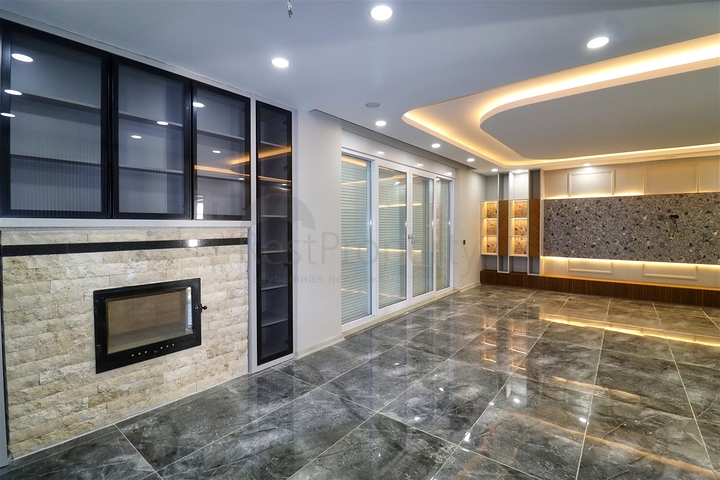 5+1 villa in Doshemealti - Antalya area 