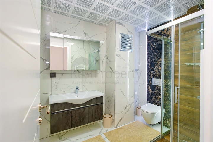 5+1 villa in Guzeloba - Antalya neighborhood 