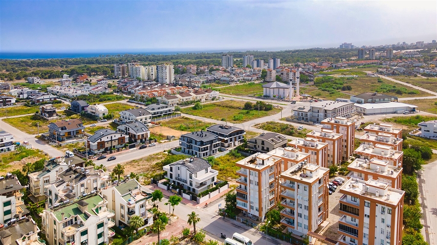 5+1 villa in Guzeloba - Antalya neighborhood 