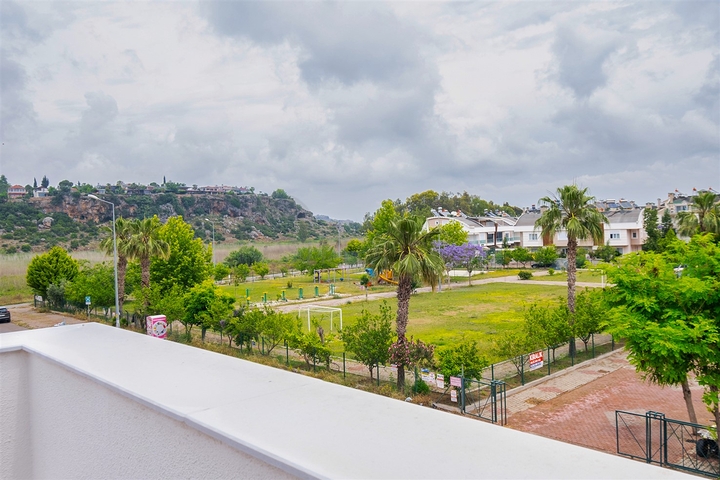 5+1 villa in Guzeloba - Antalya neighborhood 