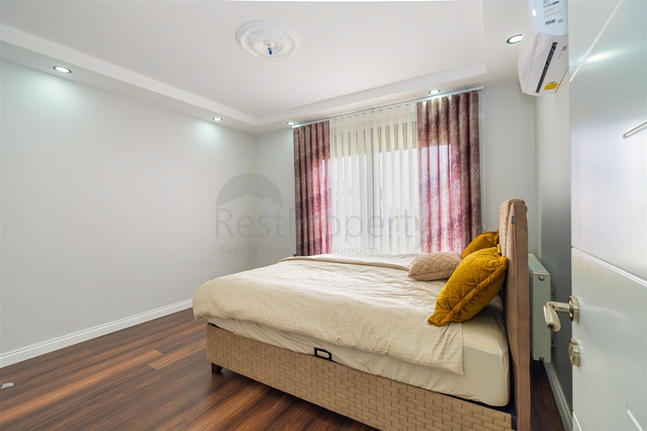 5+1 villa in Guzeloba - Antalya neighborhood 