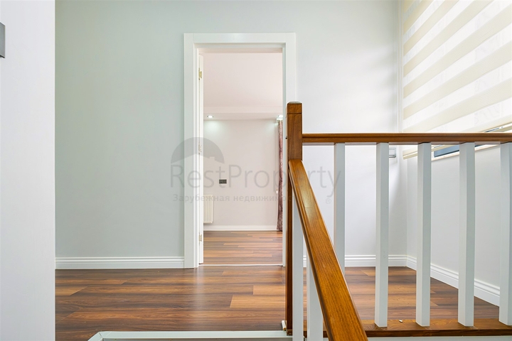 5+1 villa in Guzeloba - Antalya neighborhood 