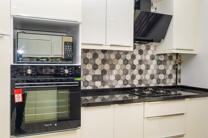 5+1 villa in Guzeloba - Antalya neighborhood 