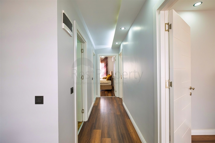 5+1 villa in Guzeloba - Antalya neighborhood 