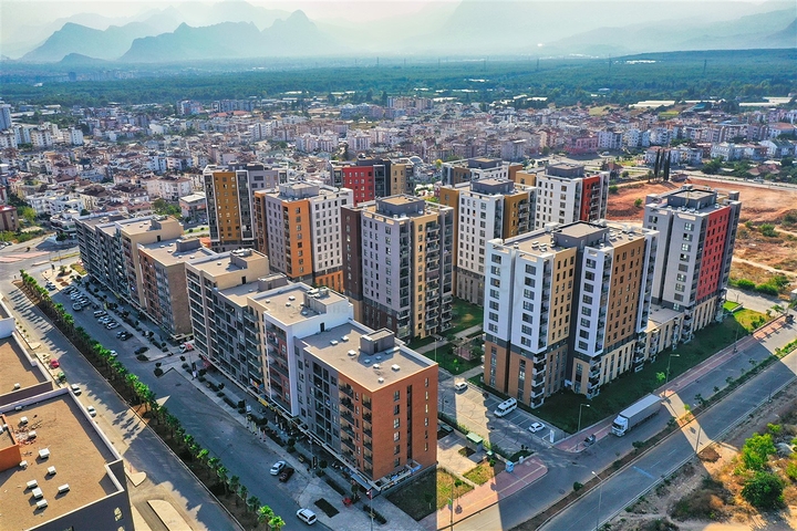 1+1 apartment in Kepez - Antalya area 