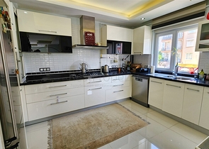 3+1 apartment in Yesilbahce - Antalya neighborhood 