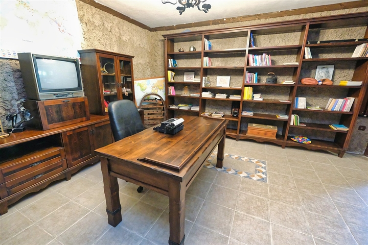 6+1 villa in Kemer - Antalya area 