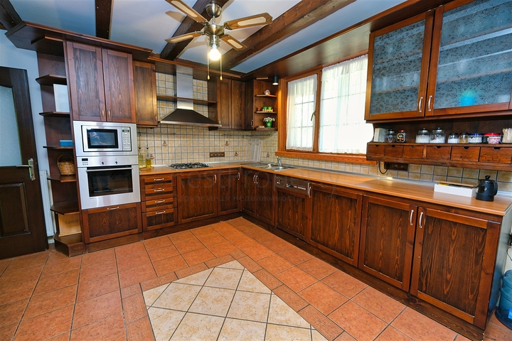 6+1 villa in Kemer - Antalya area 