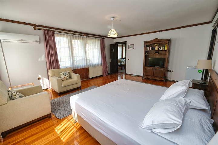 6+1 villa in Kemer - Antalya area 