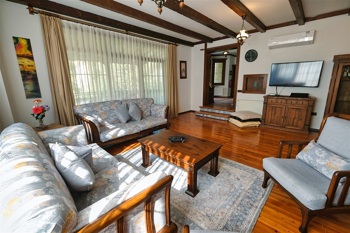 6+1 villa in Kemer - Antalya area 