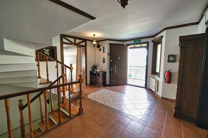 6+1 villa in Kemer - Antalya area 