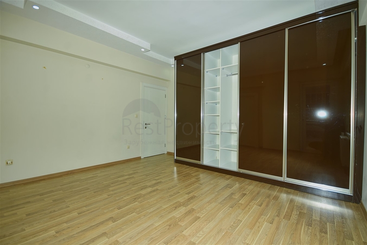 A 4+1 apartment in the Siteler Antalya neighborhood 