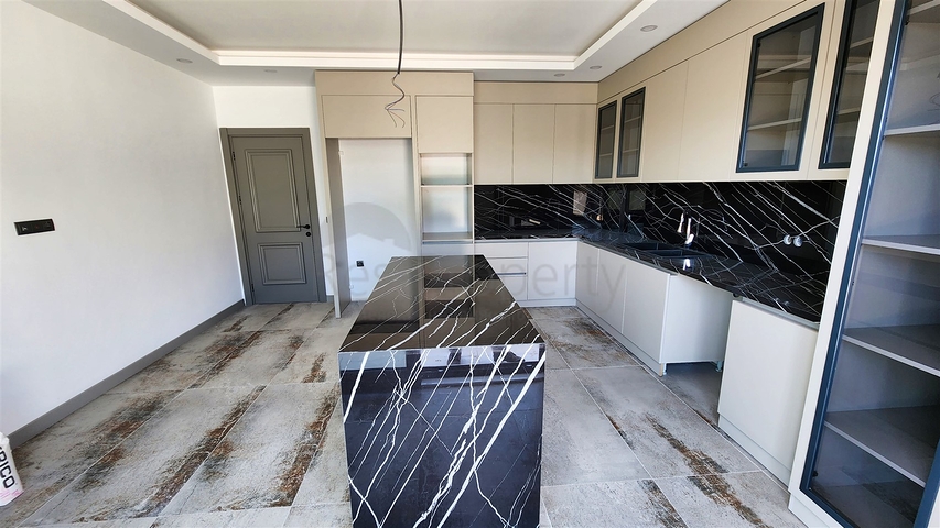 4+1 villa in Doshemealti - Antalya area 