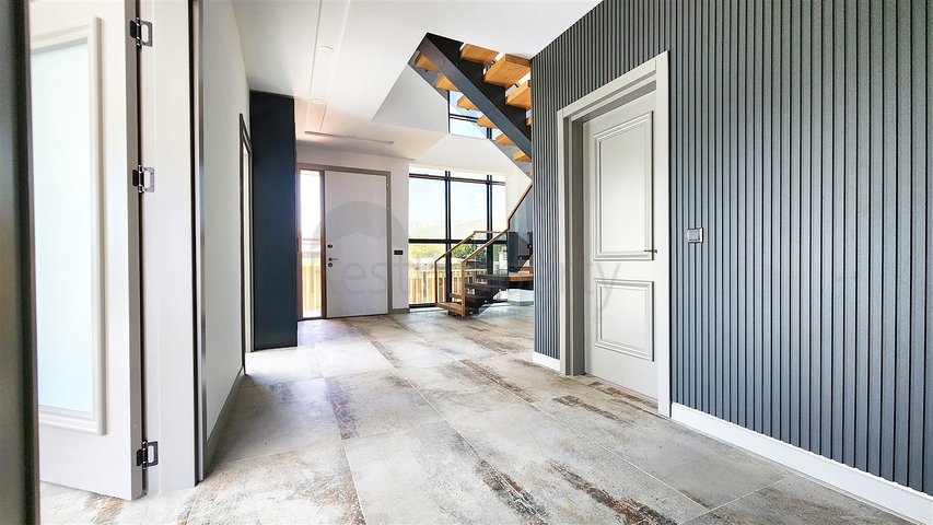 4+1 villa in Doshemealti - Antalya area 