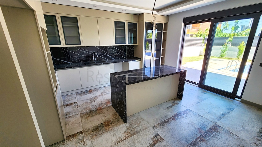 4+1 villa in Doshemealti - Antalya area 