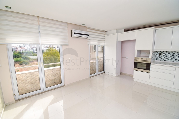 A 2+1 apartment in the neighborhood of Pynarbashi - Antalya 