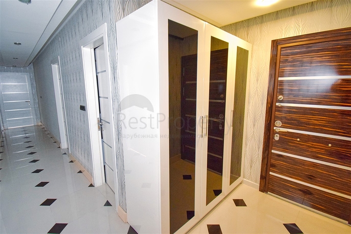 A 2+1 apartment in the neighborhood of Pynarbashi - Antalya 