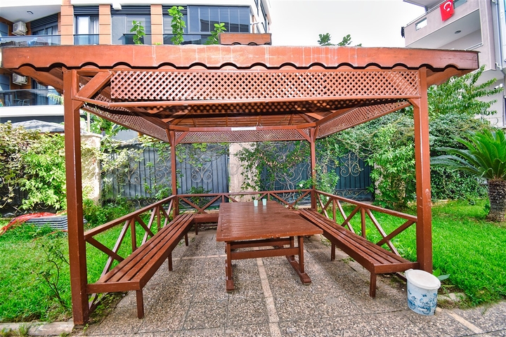 A 2+1 apartment in the neighborhood of Pynarbashi - Antalya 