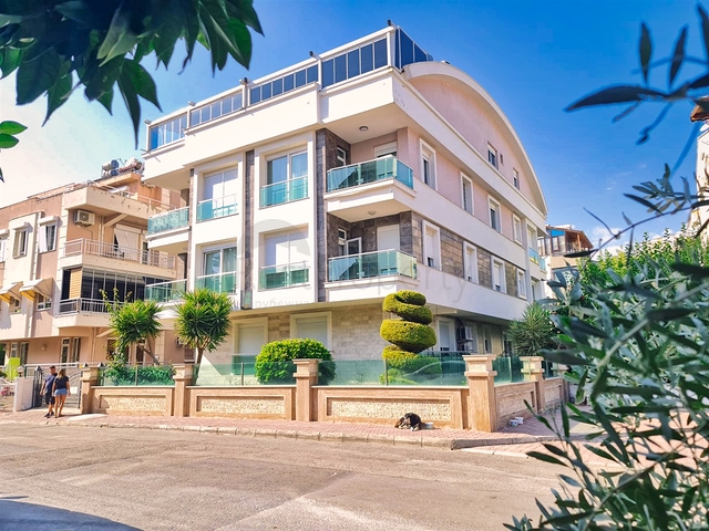 4+1 apartment in Caglayan - Antalya neighborhood 
