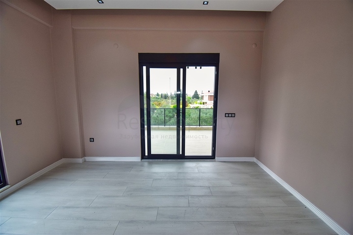 5+1 villa in Doshemealti - Antalya area 