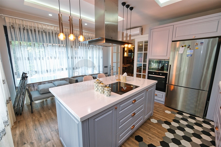 5+1 villa in Mollayusuf - Antalya neighborhood 