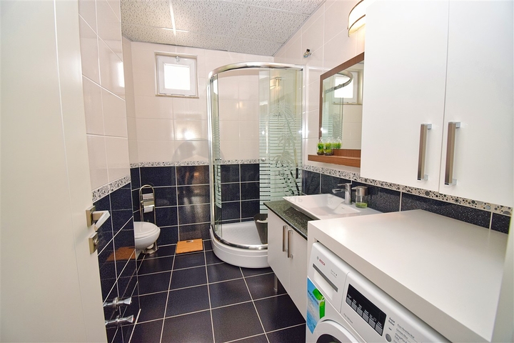 A 5+1 duplex apartment in the Mallayusuf - Antalya neighborhood 