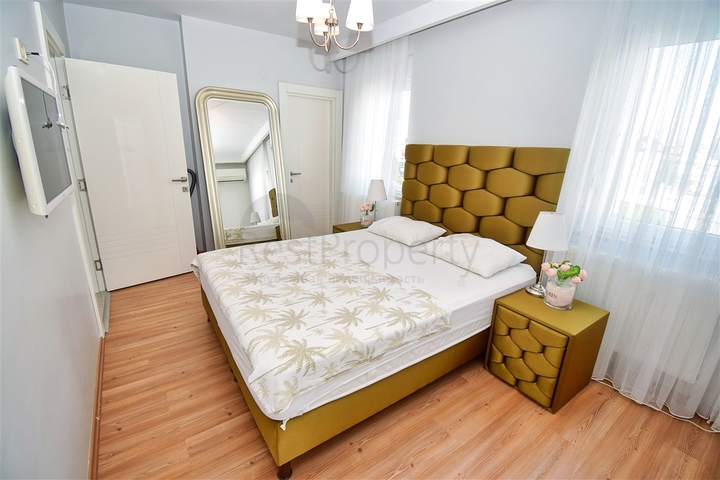 A 5+1 duplex apartment in the Mallayusuf - Antalya neighborhood 