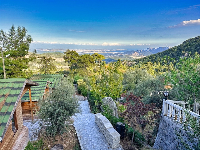 A hotel with 20 rooms and 10 bungalows in the picturesque Konyaalti - Antalya area is for sale.   A hotel with 20 rooms and 10 bungalows in the picturesque Konyaalti - Antalya area is for sale.