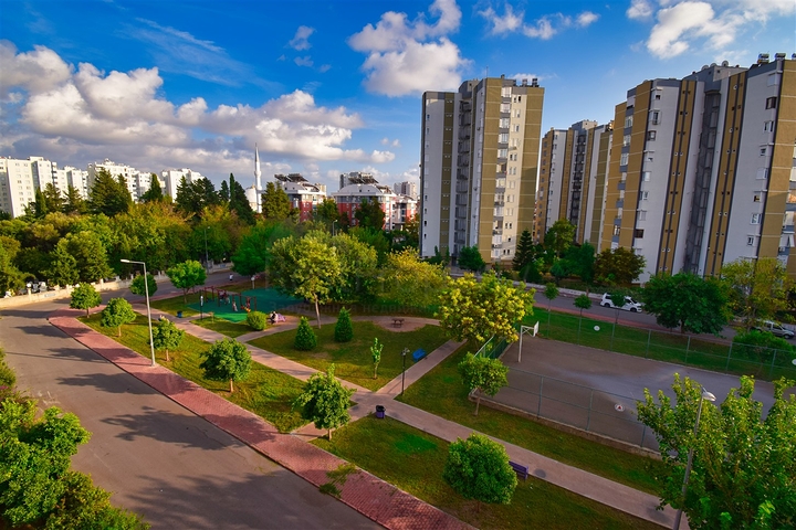 3+1 apartment in the Meydankavagi - Antalya neighborhood 