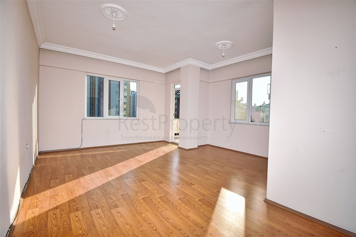 3+1 apartment in the Meydankavagi - Antalya neighborhood 