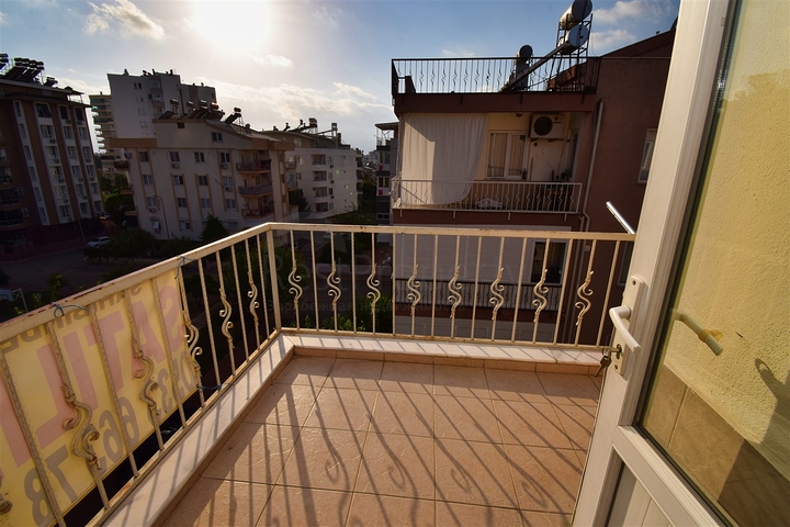 3+1 apartment in the Meydankavagi - Antalya neighborhood 