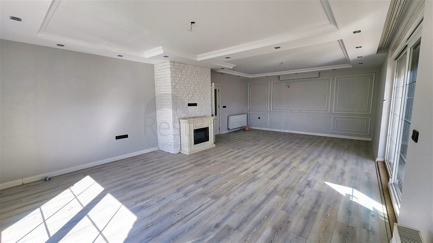 5+1 villa in Doshemealti - Antalya area 