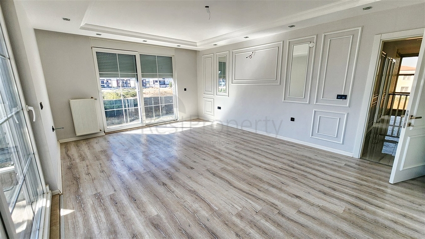 5+1 villa in Doshemealti - Antalya area 