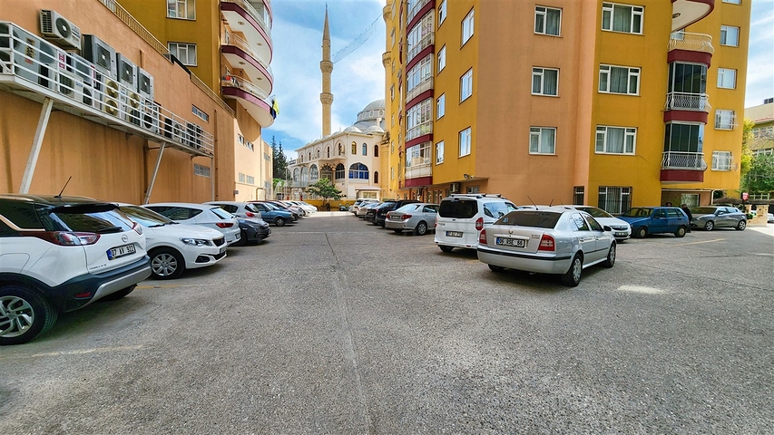 A 3+1 apartment in the Toroslar - Antalya neighborhood 