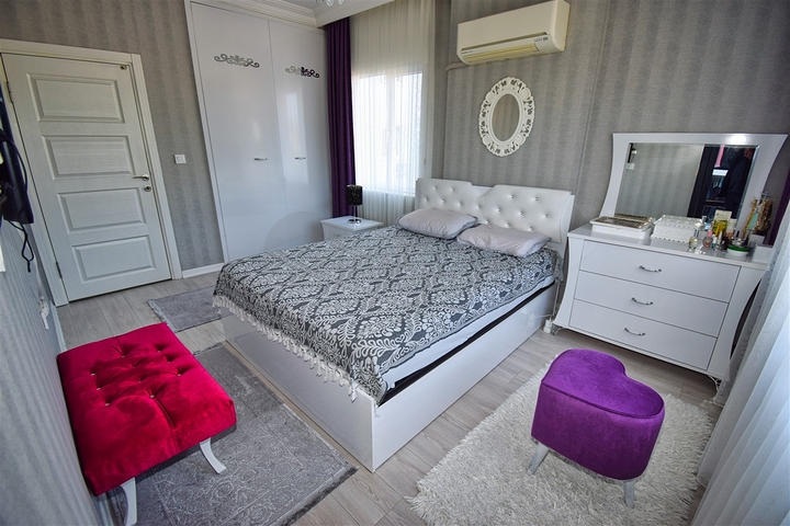 3+1 apartment in Altinkum - Antalya neighborhood 