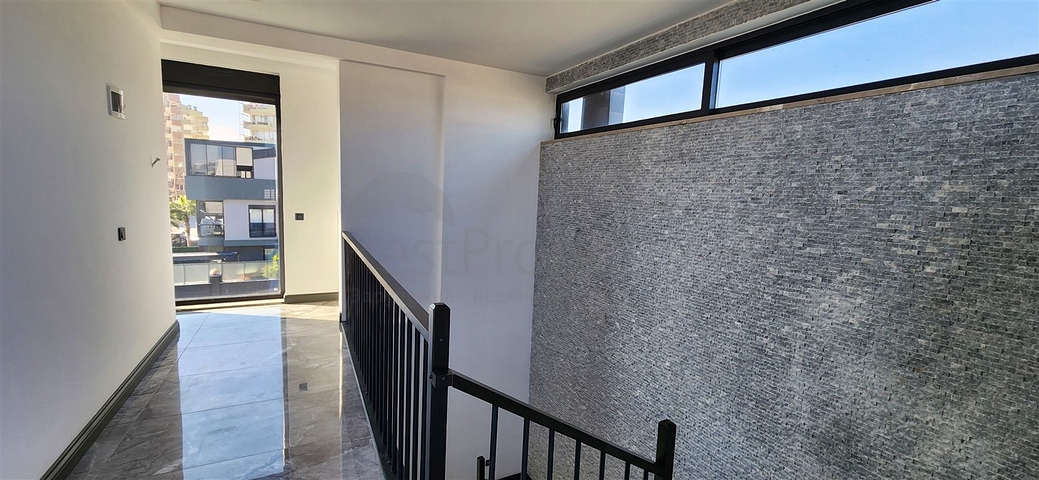 5+1 villa in Guzeloba - Antalya neighborhood 