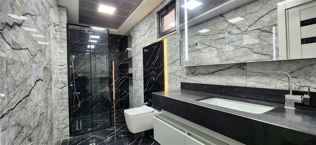 5+1 villa in Guzeloba - Antalya neighborhood 