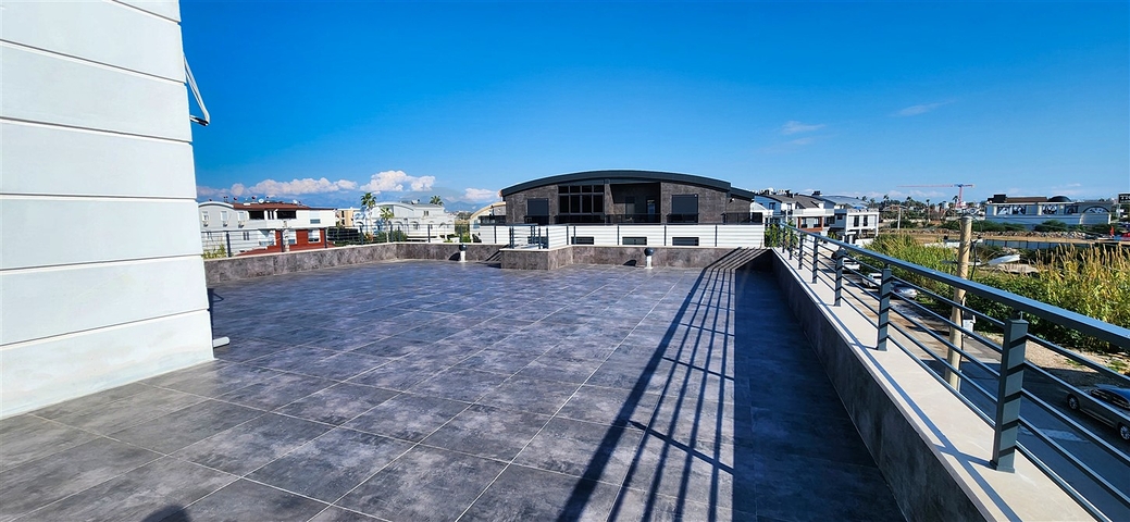 5+1 villa in Guzeloba - Antalya neighborhood 