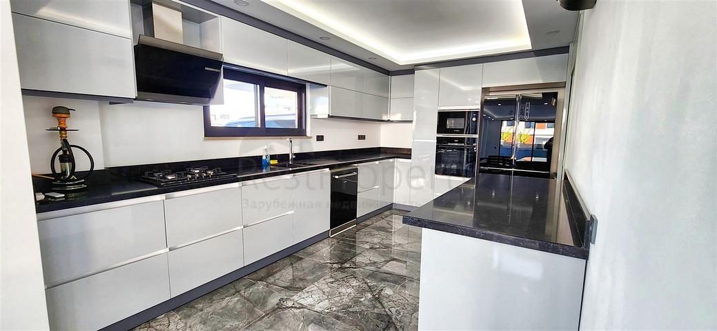 5+1 villa in Guzeloba - Antalya neighborhood 