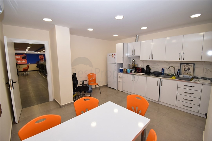 A commercial property in the Kepez - Antalya area is for sale 