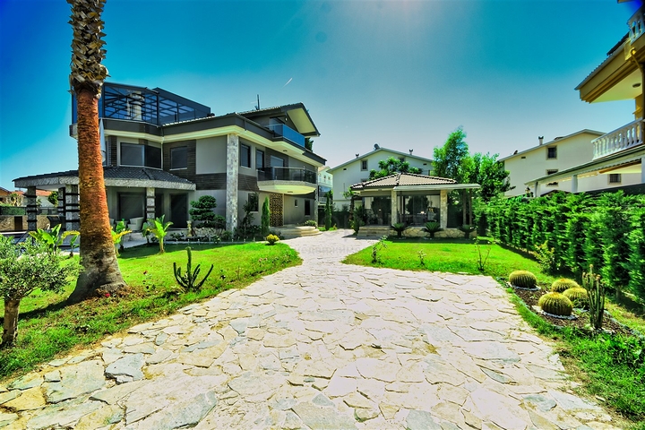 7+1 villa in Belek Antalya area  7+1 villa in Belek Antalya area