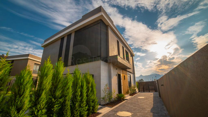 5+1 and 6+1 villas in the Mollayusuf - Antalya neighborhood 