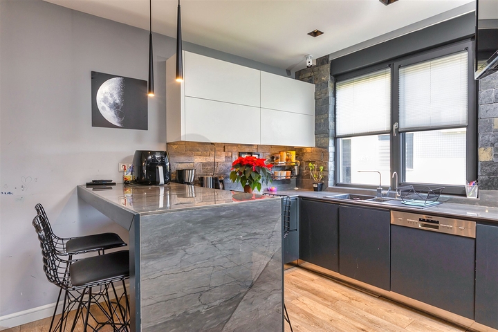 A 4+1 apartment in Ermenek Antalya neighborhood 