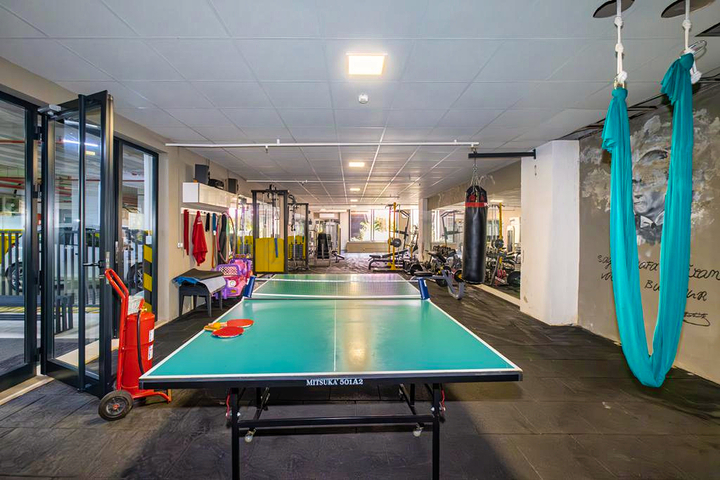 A 4+1 apartment in Ermenek Antalya neighborhood 