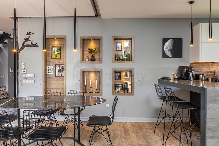 A 4+1 apartment in Ermenek Antalya neighborhood 