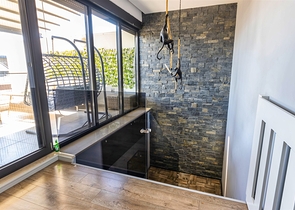 A 4+1 apartment in Ermenek Antalya neighborhood 