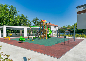 A 4+1 apartment in Ermenek Antalya neighborhood 